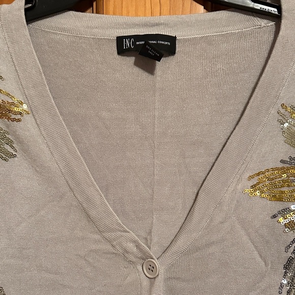 INC International Concepts Women's statement top great condition - Picture 2 of 8